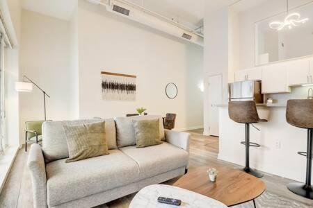 Cozysuites - 1Br With Direct Skybridge Access #1 Indianapolis Dış mekan fotoğraf